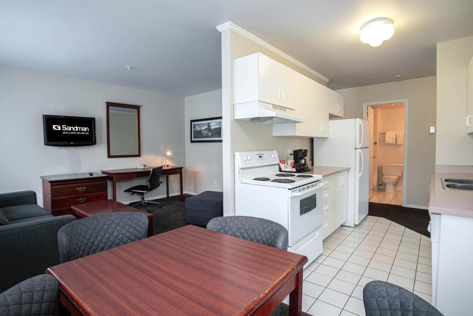 Sandman Hotel&Suites Williams Lake Buitenkant foto